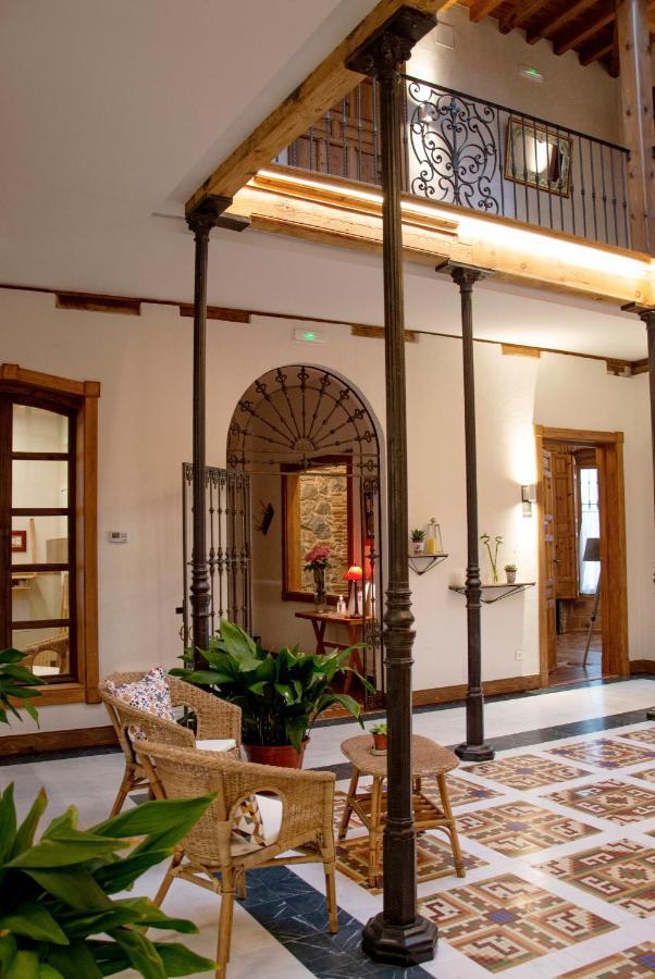 La Casa Del Medico Hosteria Rural Urda Exterior foto